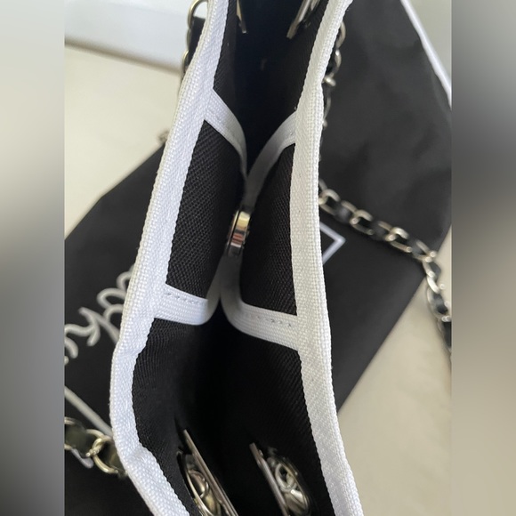 Black/White Joseph Ribkoff Metal Handle Tote Bag - Picture 3 of 11